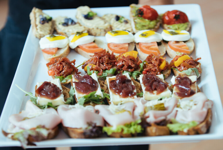belegte Brötchen zum Aperitif